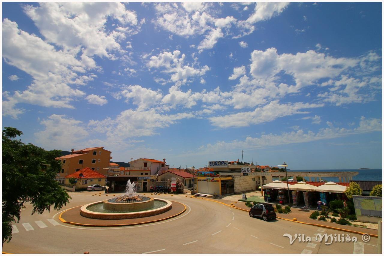 Apartamento Apartman Simun Primošten Exterior foto